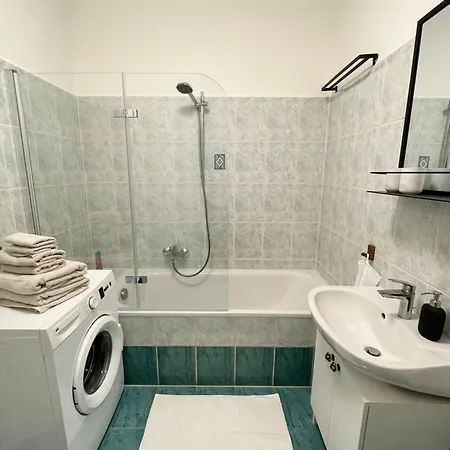 Apartamento Stilvoll Und Gemütlich Wohnen Am Schloßpark