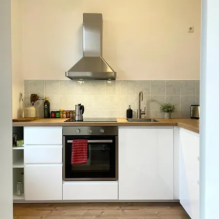 Stilvoll Und Gemuetlich Wohnen Am Schlosspark Apartment