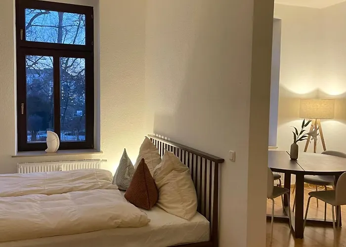 Διαμέρισμα Stilvoll Und Gemuetlich Wohnen Am Schlosspark Κέμνιτς